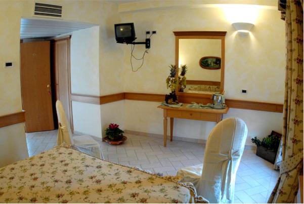 Hotel Pace San Giovanni Rotondo Exterior foto